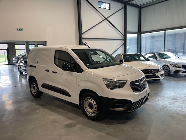 Opel Combo 1.5d ‘2022’ met Garantie